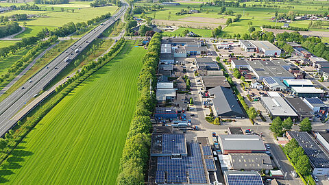 Luchtfoto van Bedrijventerrein Stroet in Lunteren